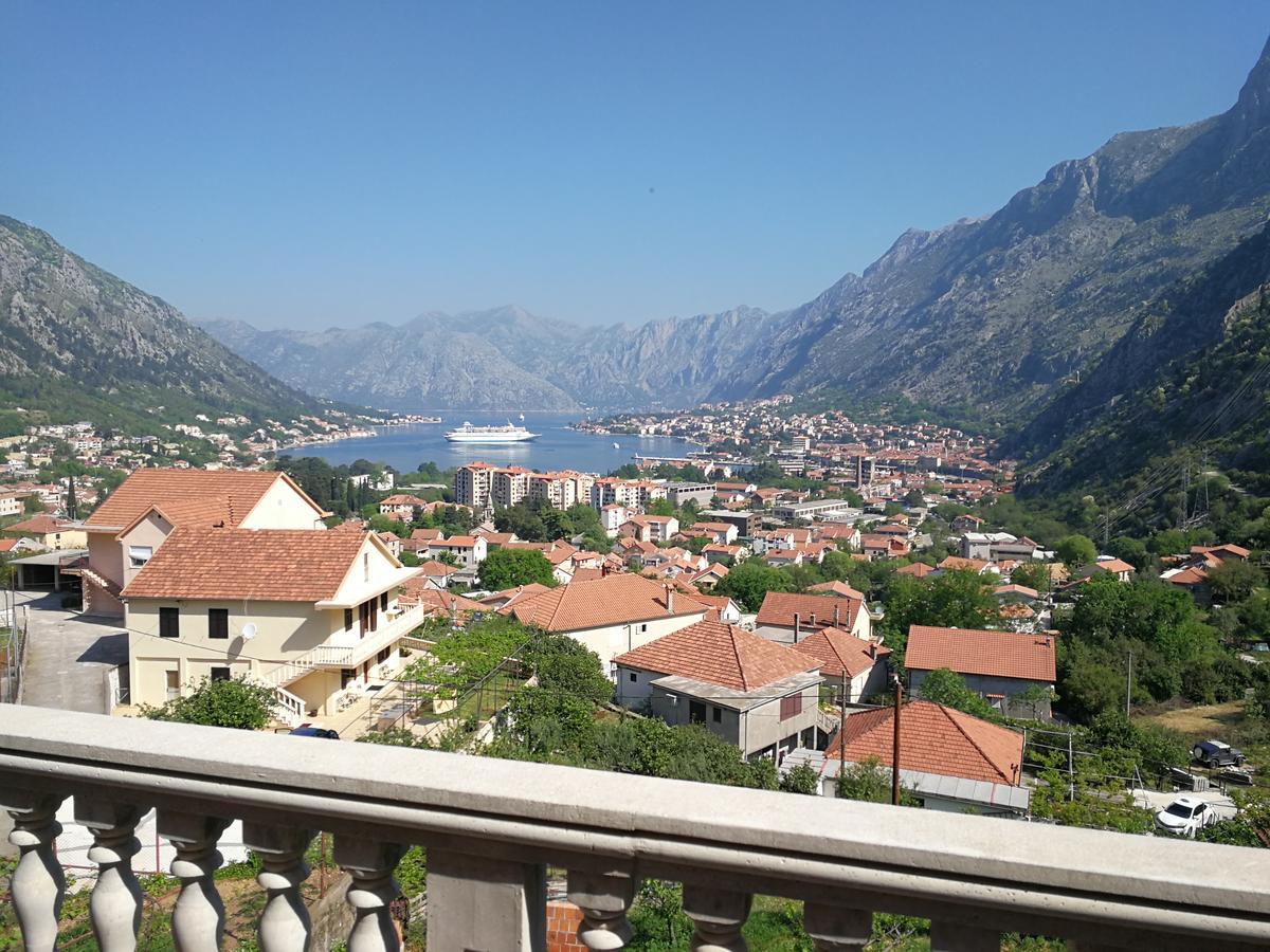 Apartment Misulino Kotor Exterior photo