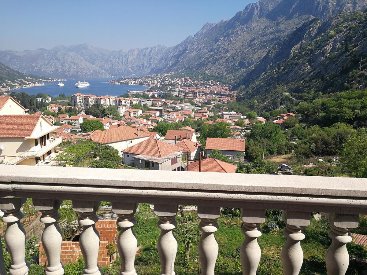 Apartment Misulino Kotor Exterior photo